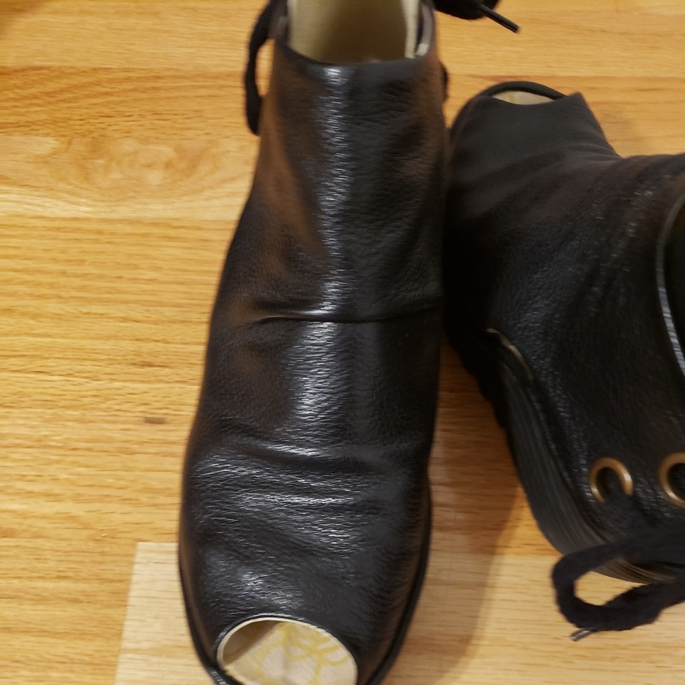Fly London wedge shoe